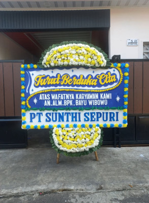 Papan Bunga Duka di Sangrawayang